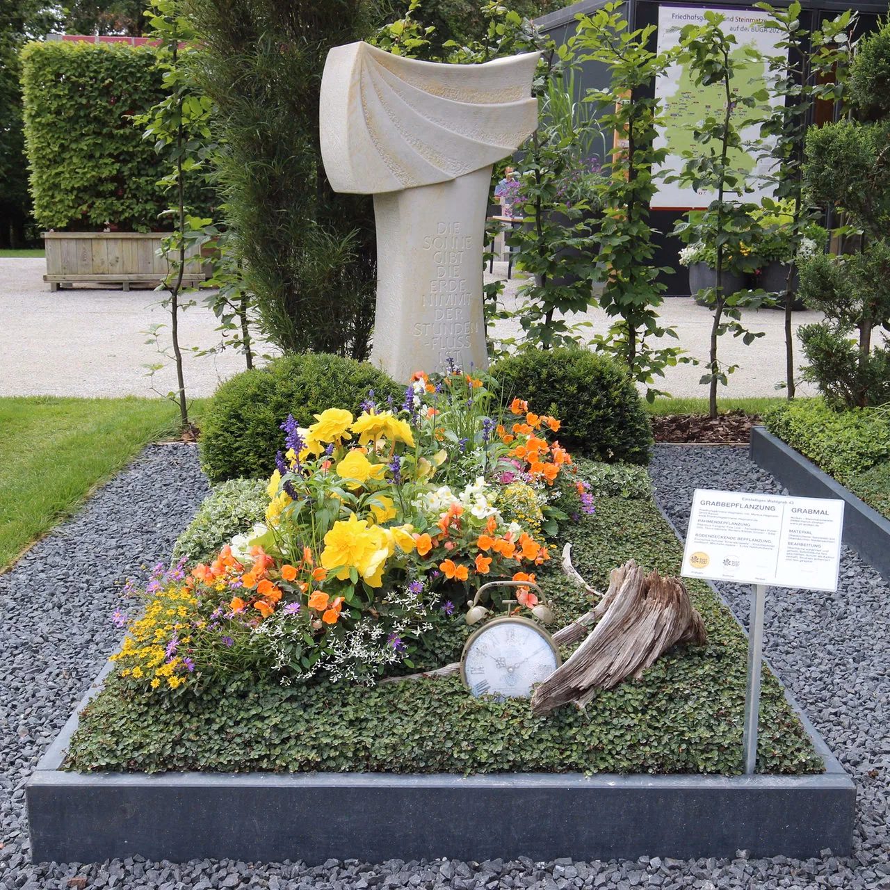 Welche Blumen halten auf Grabstätten am längsten?